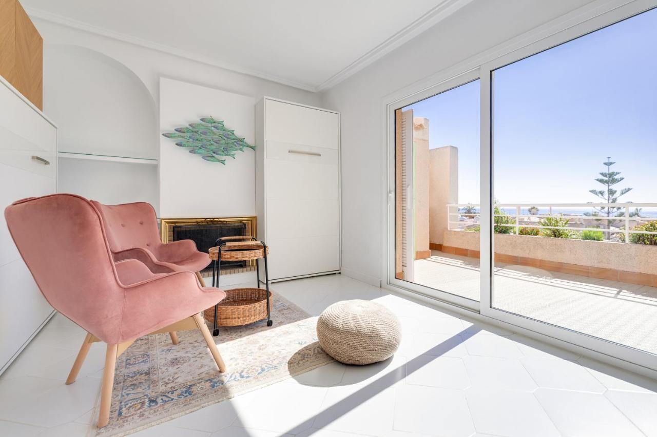 Flamenco Penthouse Sea View & Swimming Pool Leilighet Torrevieja Eksteriør bilde