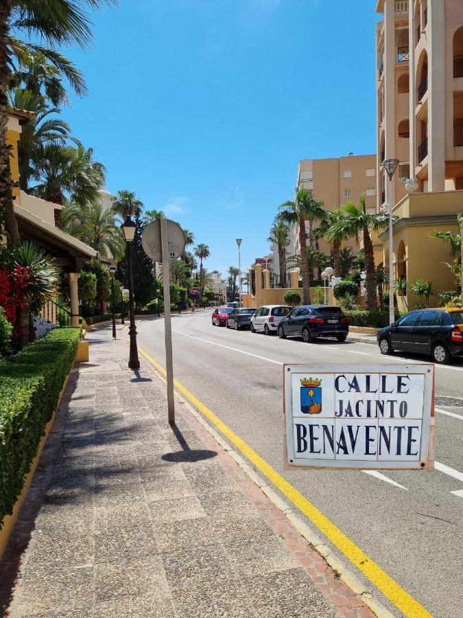 Flamenco Penthouse Sea View & Swimming Pool Leilighet Torrevieja Eksteriør bilde